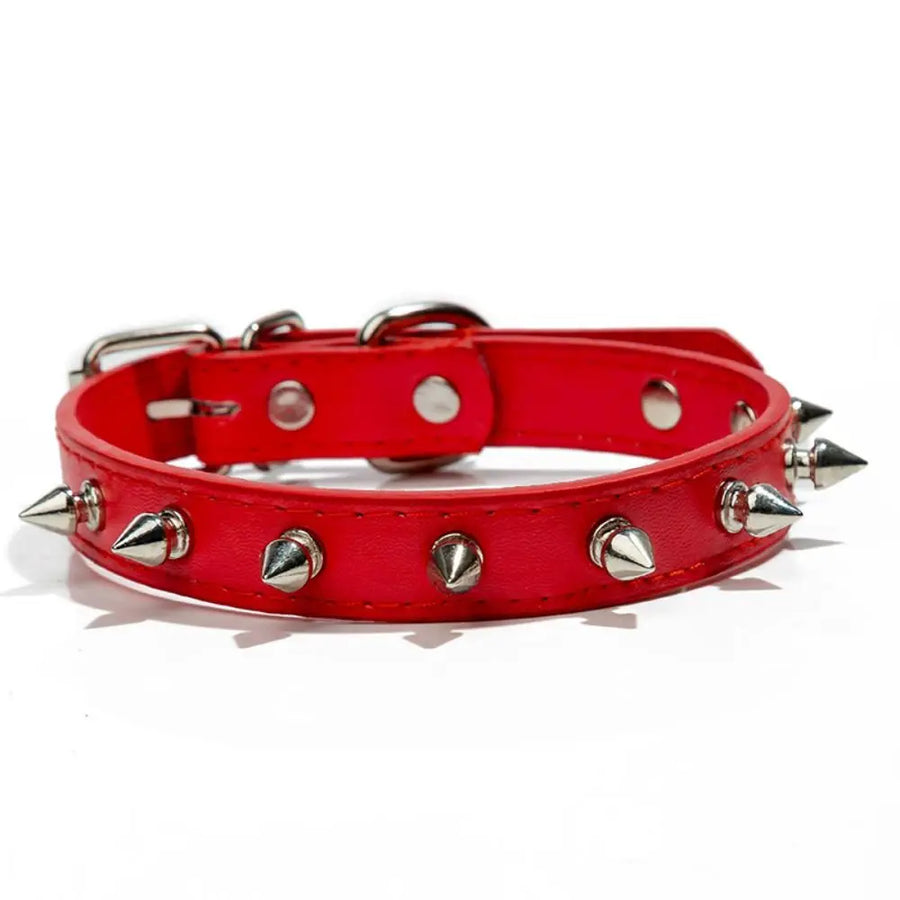 Red spiked dog collar – PU leather studded collar with silver spikes on white background