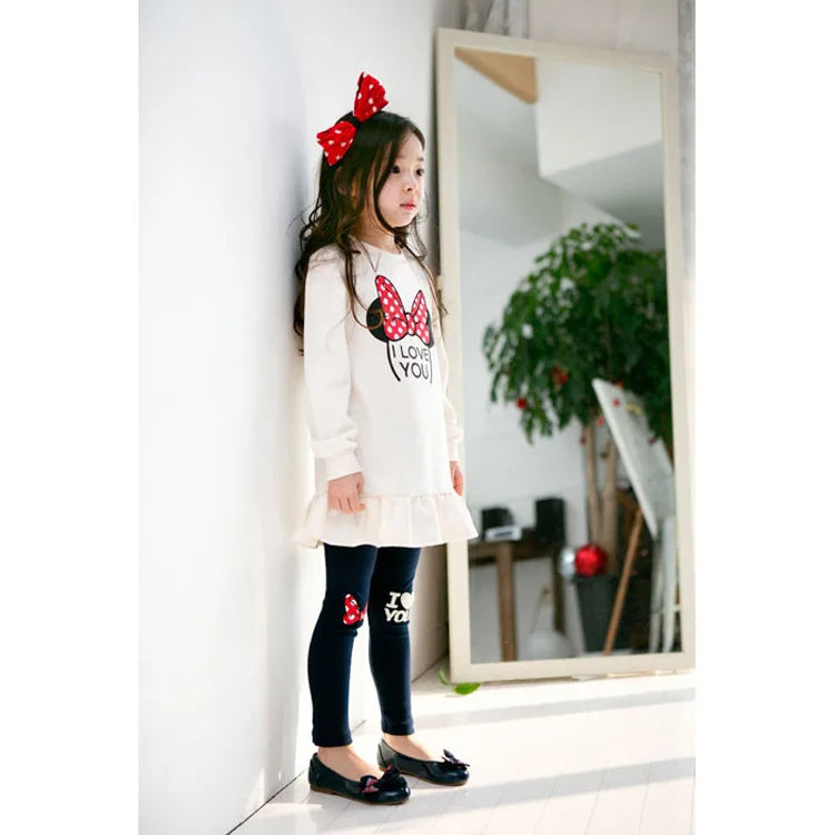 Comfortable Kids Clothing Set with cartoon bow knot