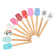 Christmas Themed Wooden Handle Pastry Batter Mixing Scraper Cake Cream Silicone Spatula Baking Decorating Tools Kitchen Utensils