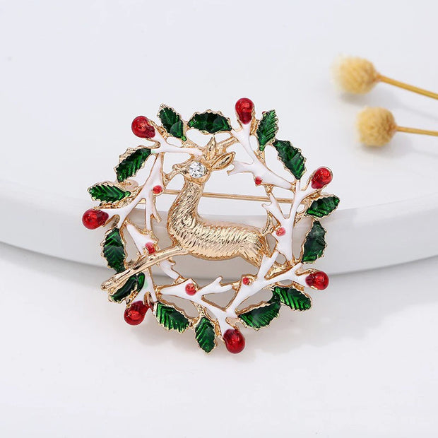 Christmas series jewelry brooch, retro full color diamond snowflake clothing,
