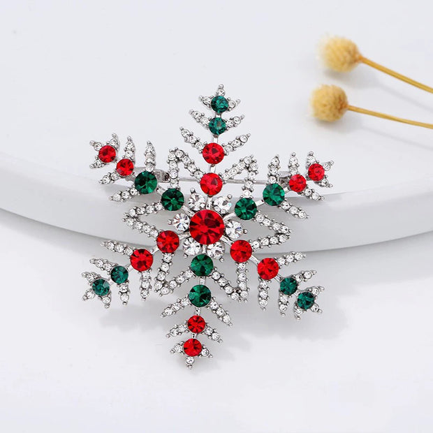 Christmas series jewelry brooch, retro full color diamond snowflake clothing,
