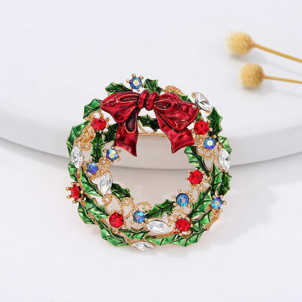 Christmas series jewelry brooch, retro full color diamond snowflake clothing,
