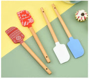 Christmas Themed Wooden Handle Pastry Batter Mixing Scraper Cake Cream Silicone Spatula Baking Decorating Tools Kitchen Utensils
