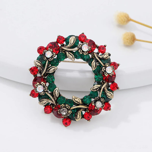 Christmas series jewelry brooch, retro full color diamond snowflake clothing,